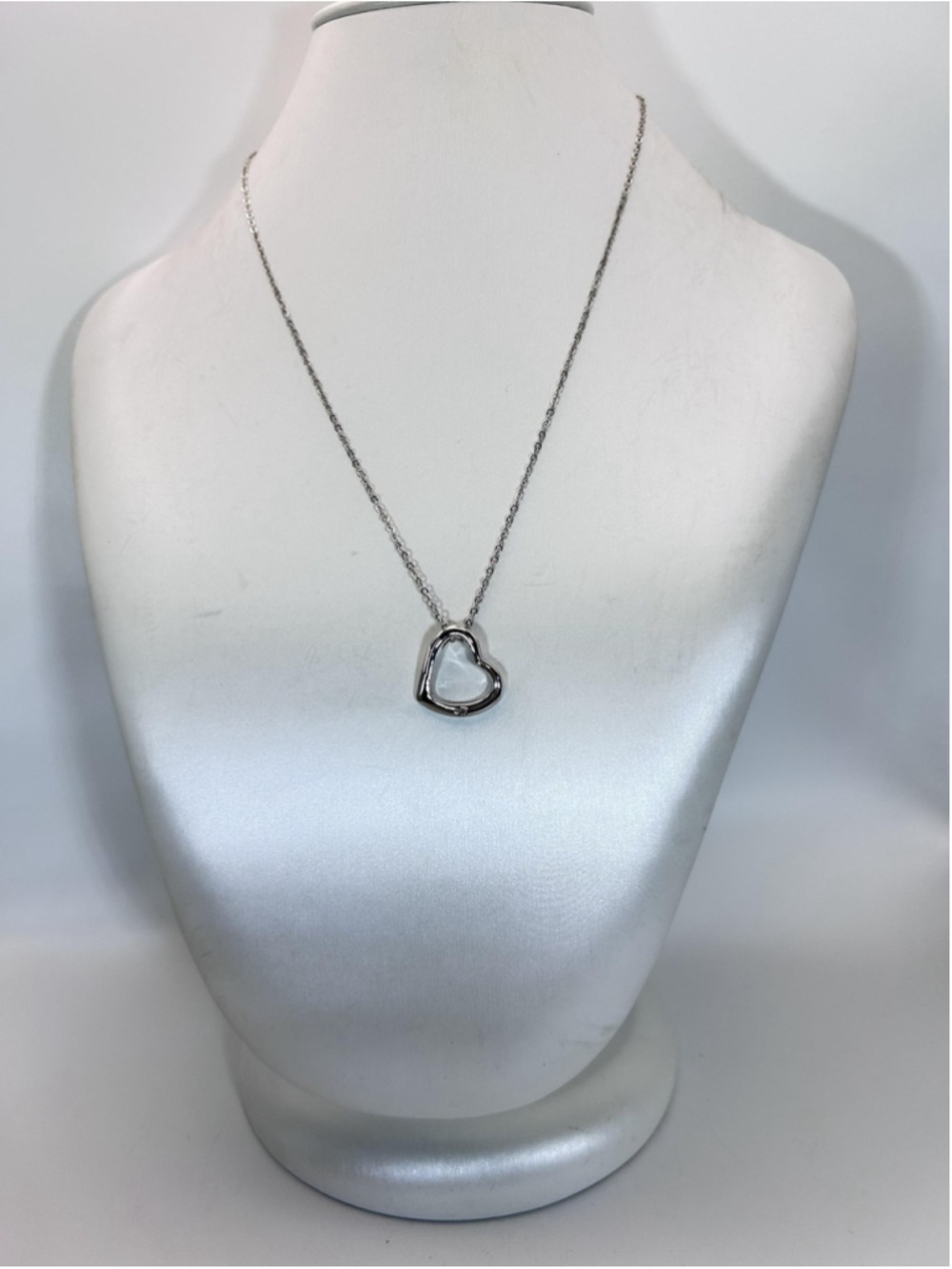 Necklace Silver Open Heart Pendant Clear Stone Spring Ring‎ 18 Inch